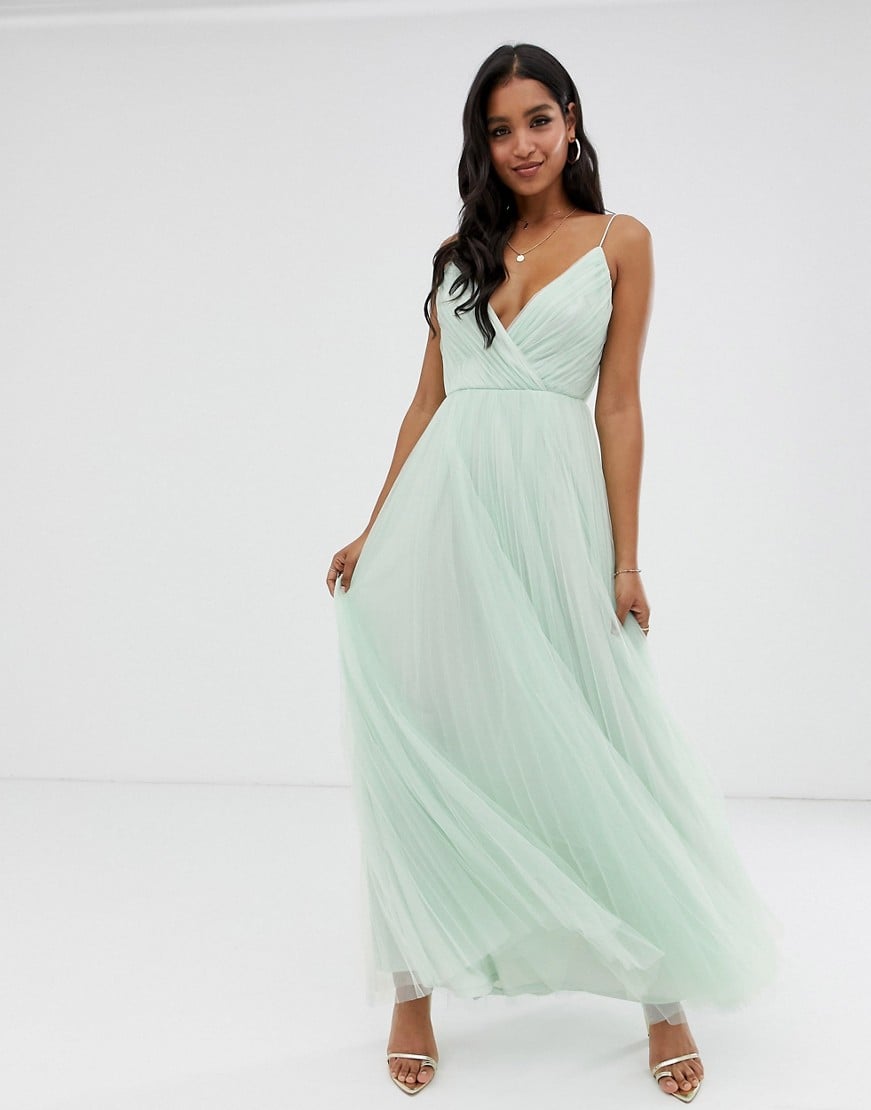 lara jean green dress Lara Jean's Most Iconic Fashion Moments In The To All The Boys Franchise
