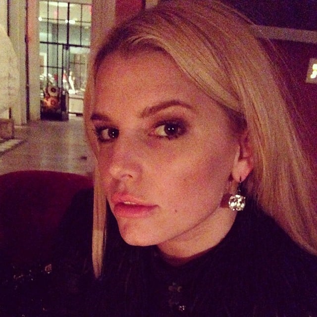 Jessica Simpson showed off her Lanvin dangle drop earrings.
Source: Instagram user jessicasimpson1111