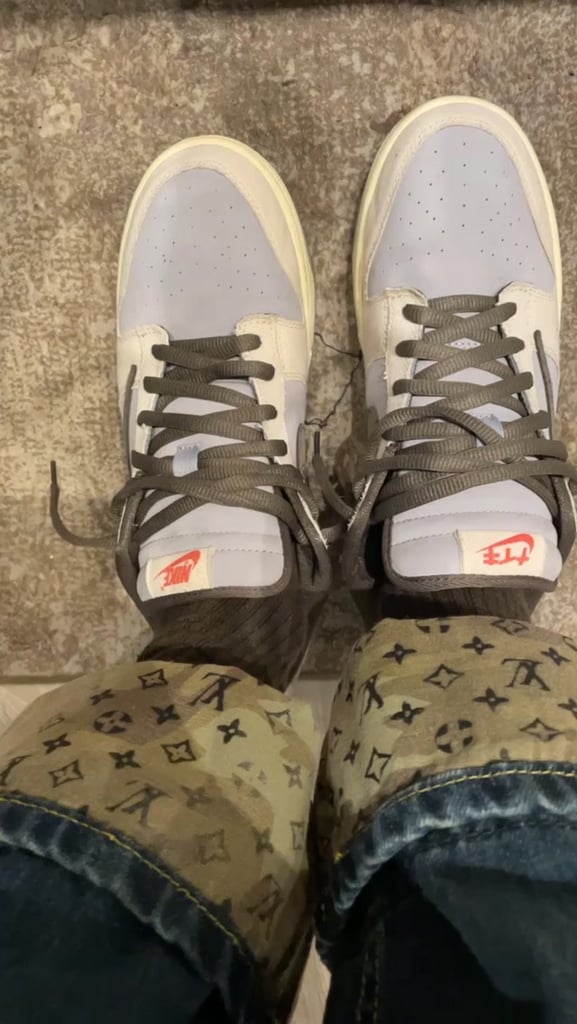 travis scott wearing dunks