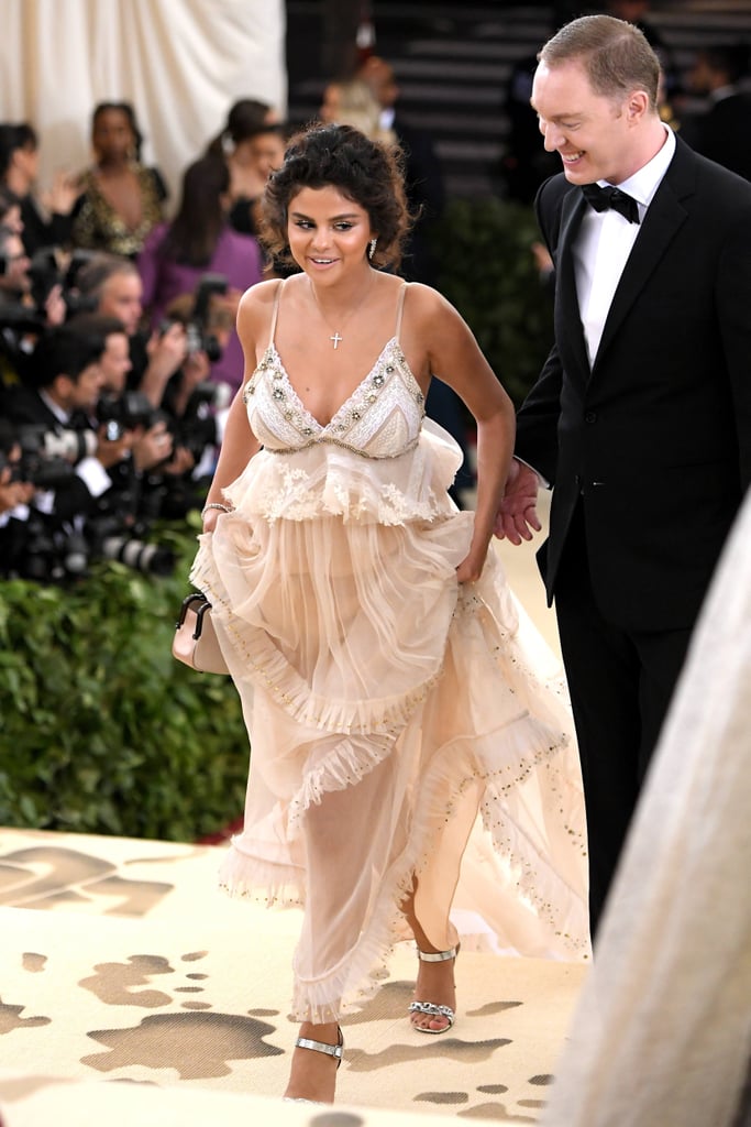 Selena Gomez Hair and Makeup at the 2018 Met Gala