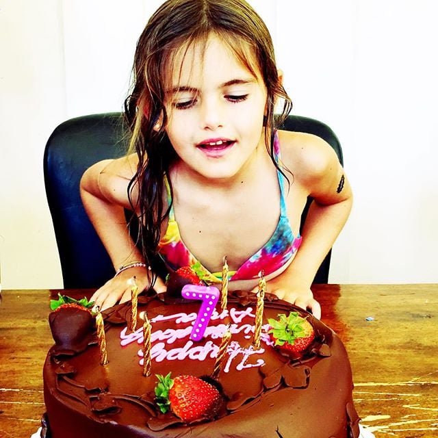 "Weekend birthday cake #AnjaLouise"