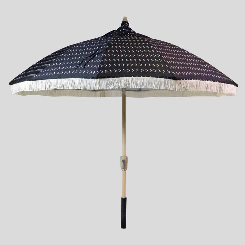 Vee Stripe Carousel Patio Umbrella