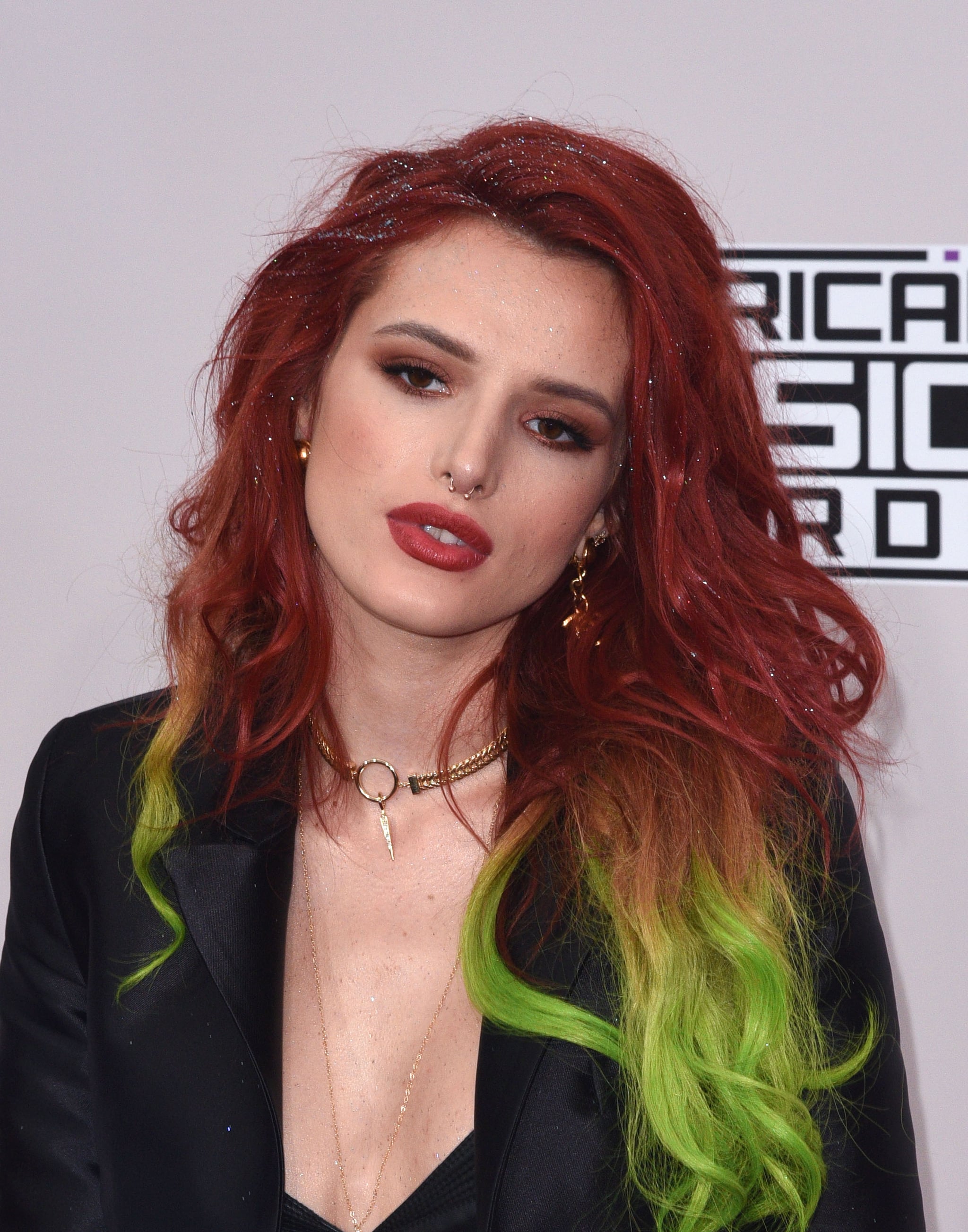 Bella Thorne With Dark Red Hair Green Ends | Bella Thorne Has Tried Many Hair Over the Years, but This One Is Her Natural Hue | POPSUGAR Beauty Photo