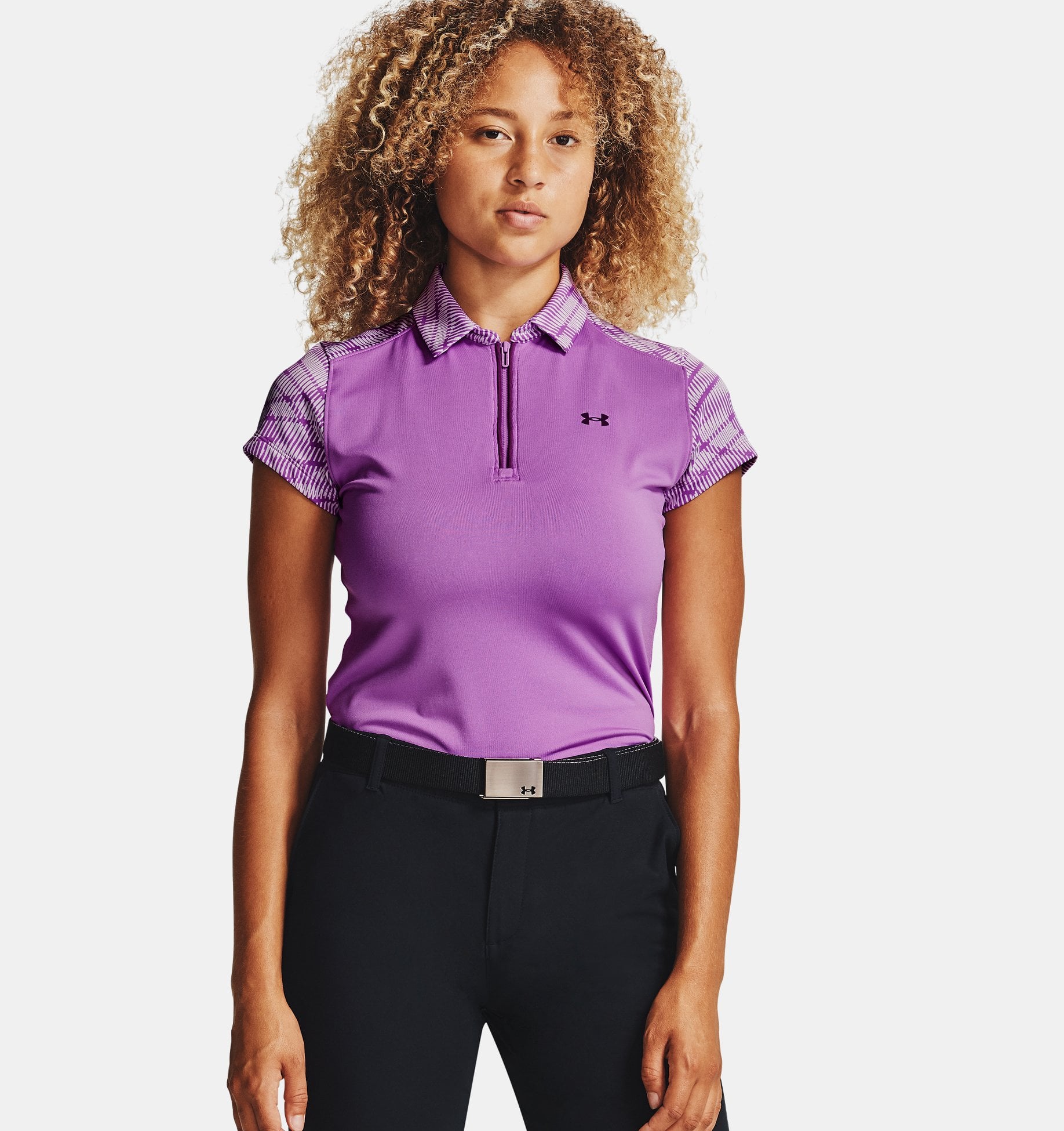 UA Zinger Zip Short Sleeve Polo | Fall Golfers Need to Shop These 10 Pieces  Before Their Next Outing | POPSUGAR Fitness Photo 2