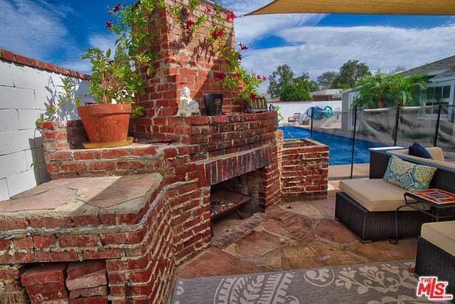 Debbie Reynolds's Childhood Home