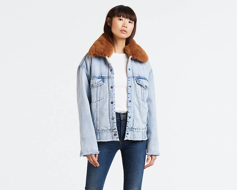 Levi's Oversized Sherpa Trucker Jacket | Taylor Swift's Shearling Denim  Jacket Might Be Covered in Cat Hair, but We Love It Anyways | POPSUGAR  Fashion Photo 4