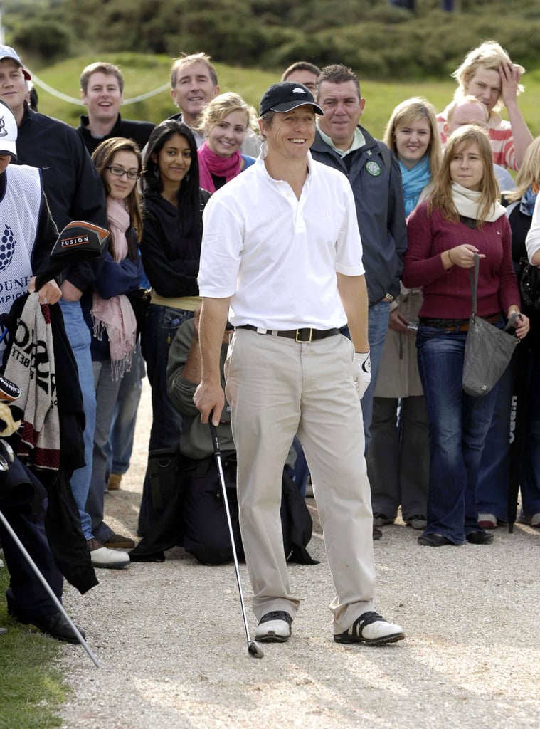 In October 2006, Hugh Grant drew a crowd while trying to get out of a sand trap in Scotland.