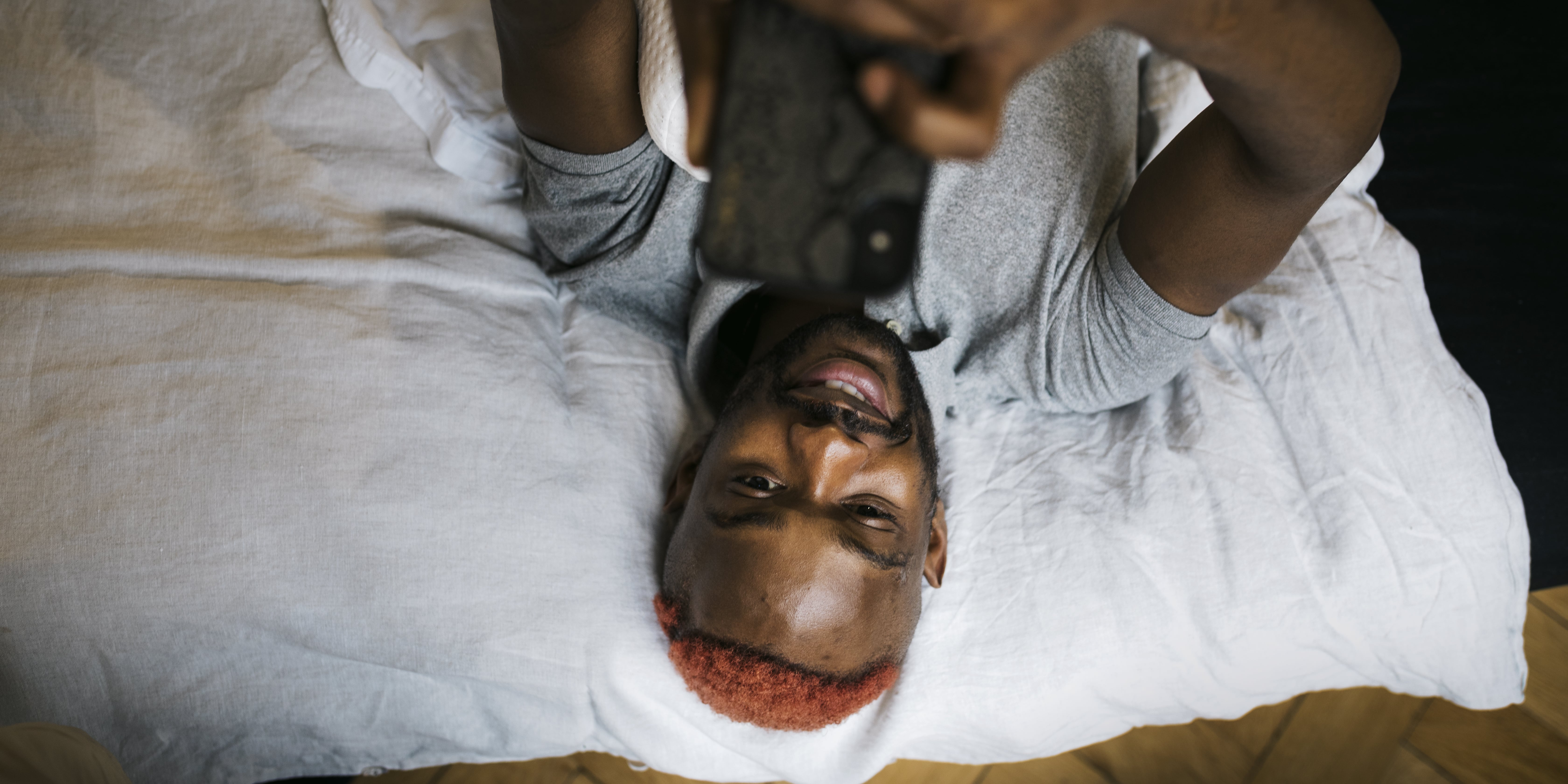 What Does "GGG" Mean? The Tinder Acronym May Be Hornier Than You Think