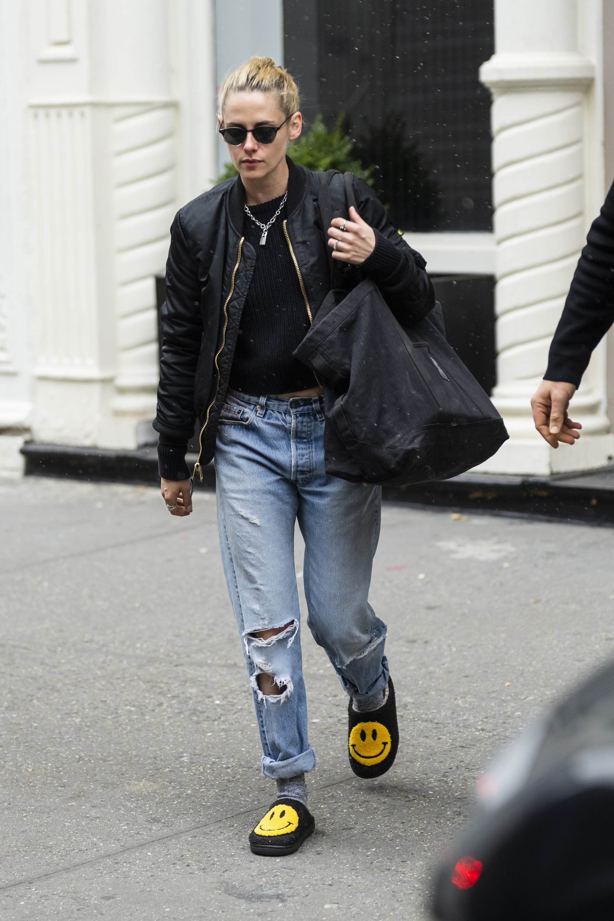 NEW YORK, NEW YORK - NOVEMBER 30: Kristen Stewart is seen in NoHo on November 30, 2021 in New York City. (Photo by Gotham/GC Images)