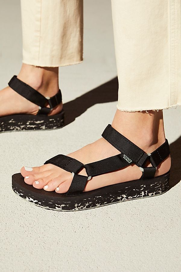 wees stil partner Suradam Teva Midform Universal Glow Sandal | 6 Shoe Trends You'll See on Stylish  Women Everywhere in 2019 | POPSUGAR Fashion Photo 16