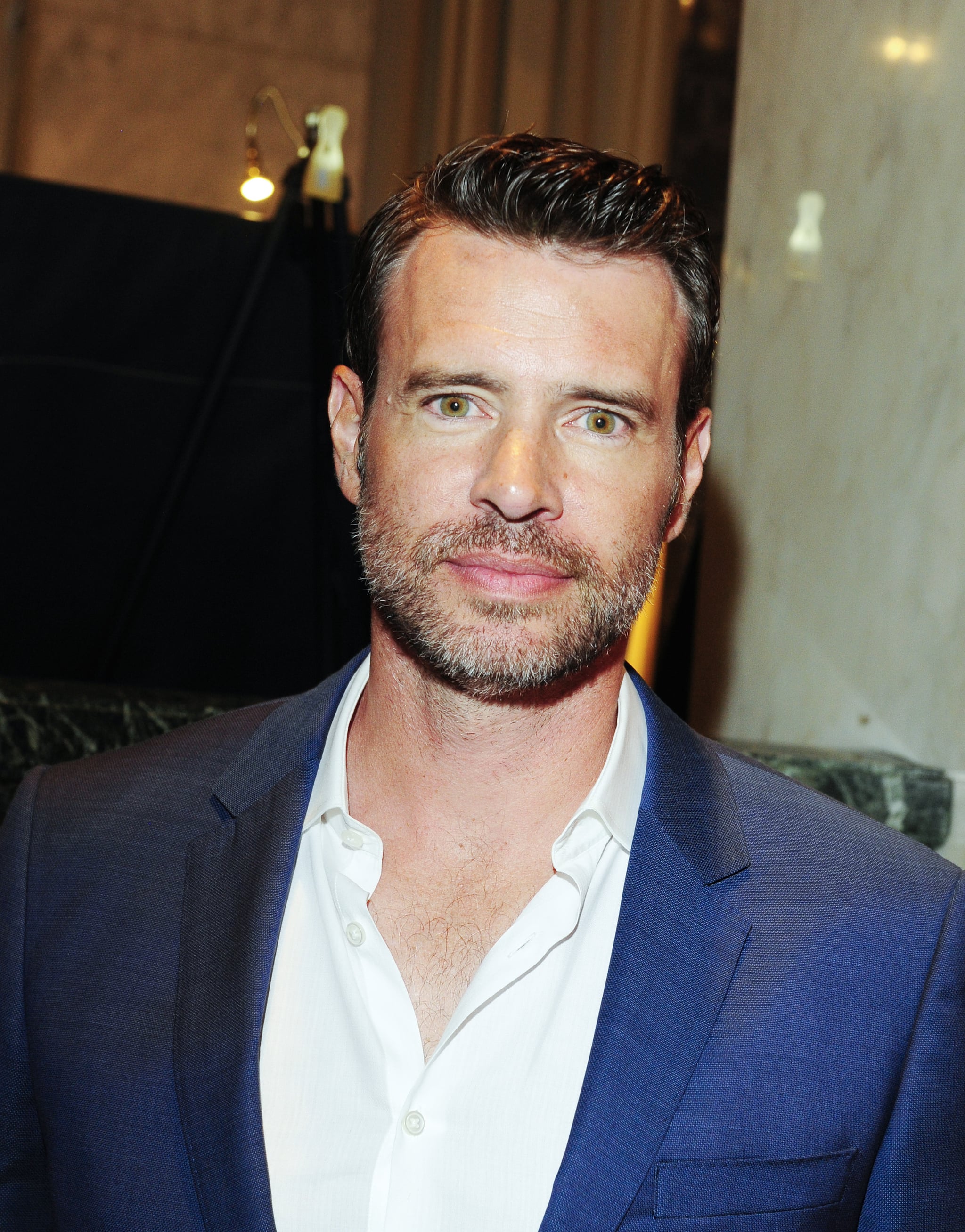 Scott Foley | 9 Celebrities Who Are More Addicted to HGTV’s Fixer Upper
