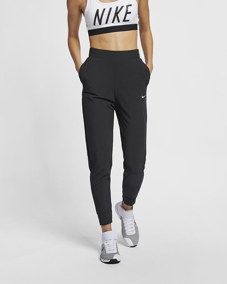 nike sweats woman