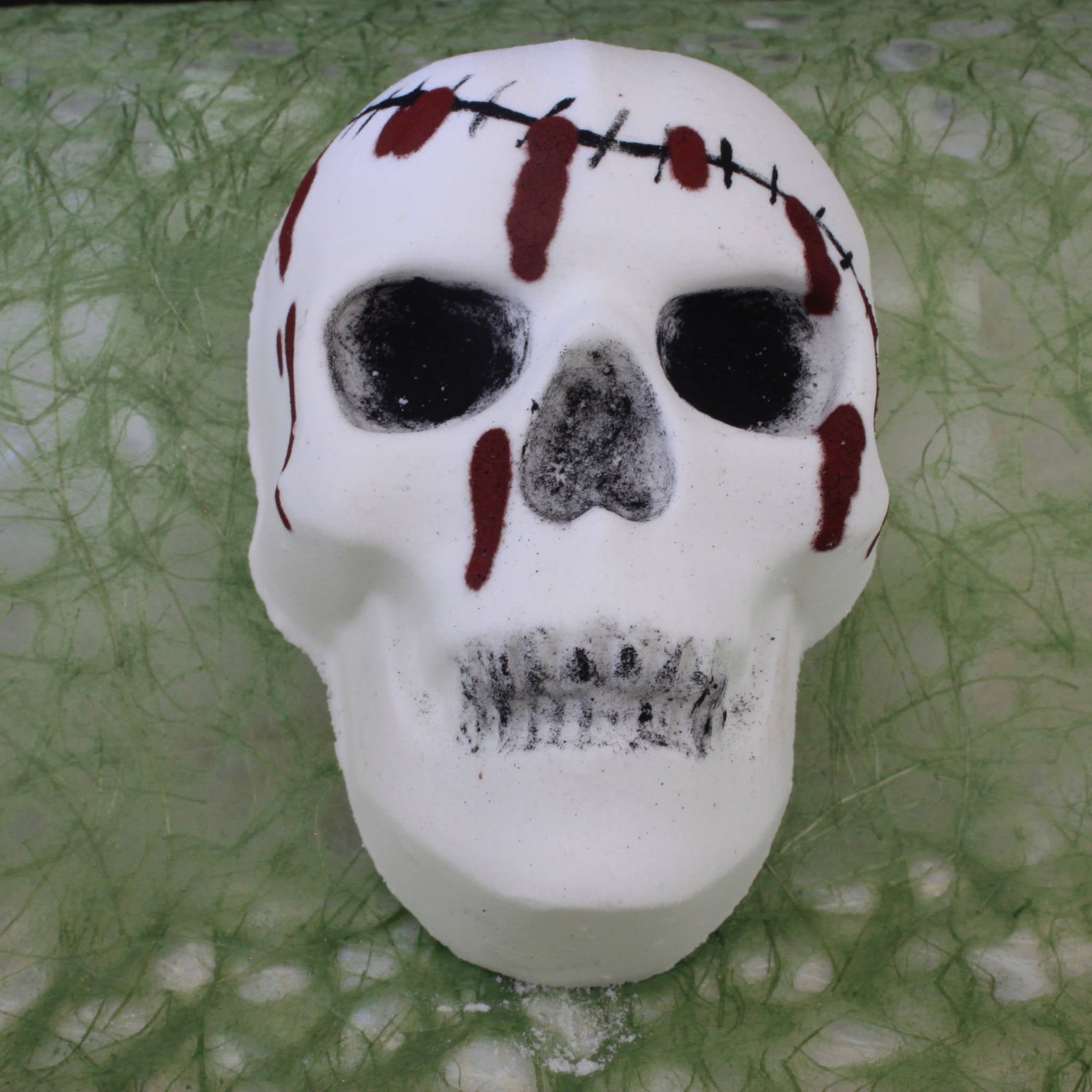 skull bath bomb