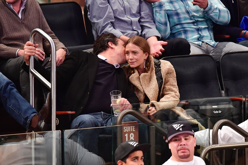 Mary-Kate and Ashley Olsen at Knicks Game November 2016