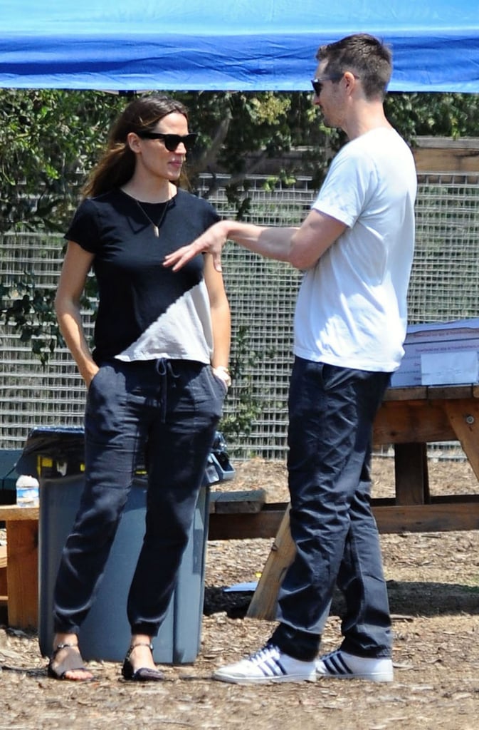 Jennifer Garner Talking to People at Her Church June 2016