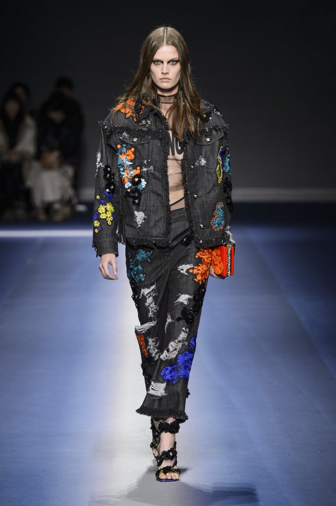 Versace Fall 2017 Runway