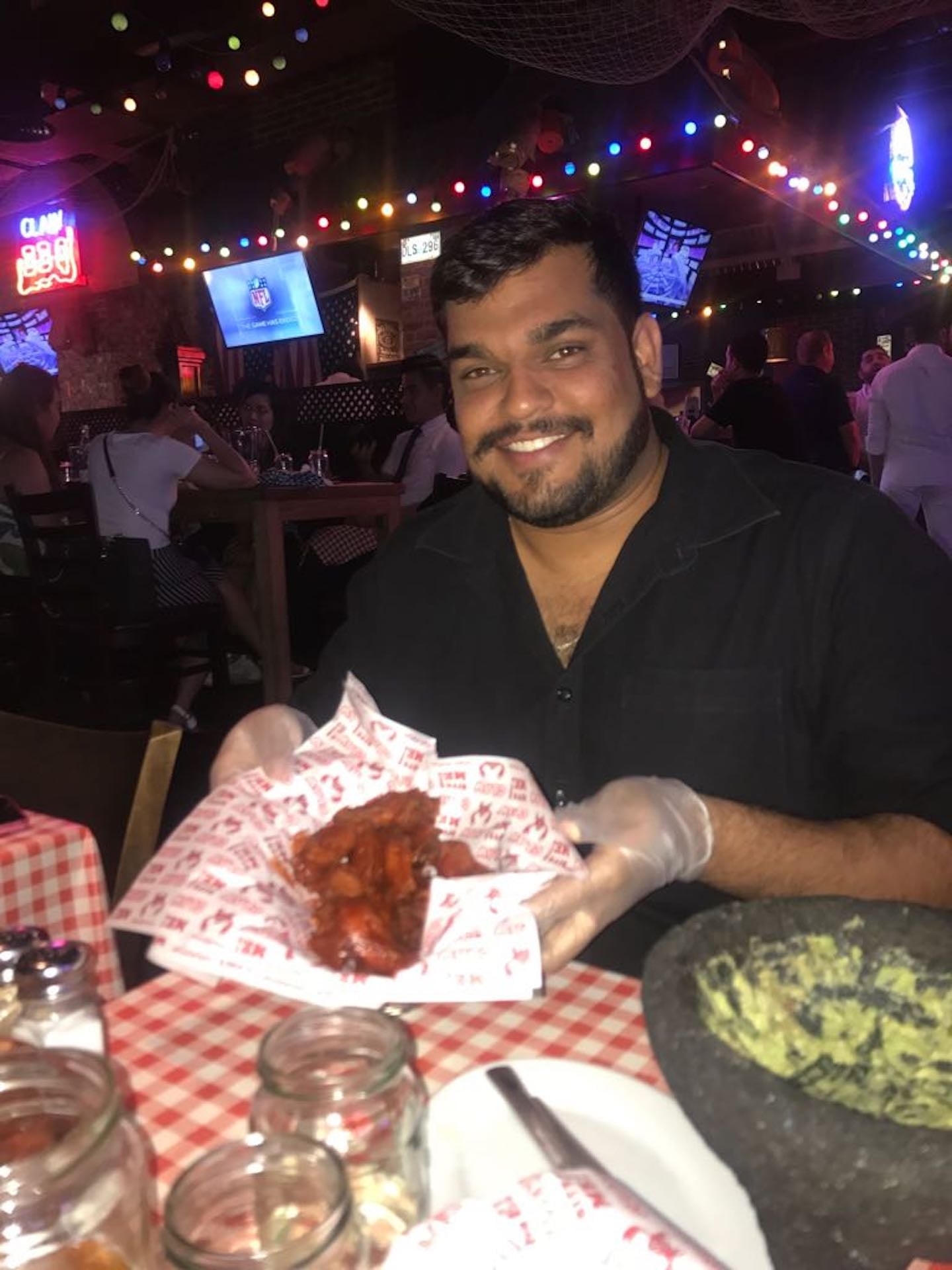 Claw Bbq Dubai Wing Challenge Popsugar Middle East Food