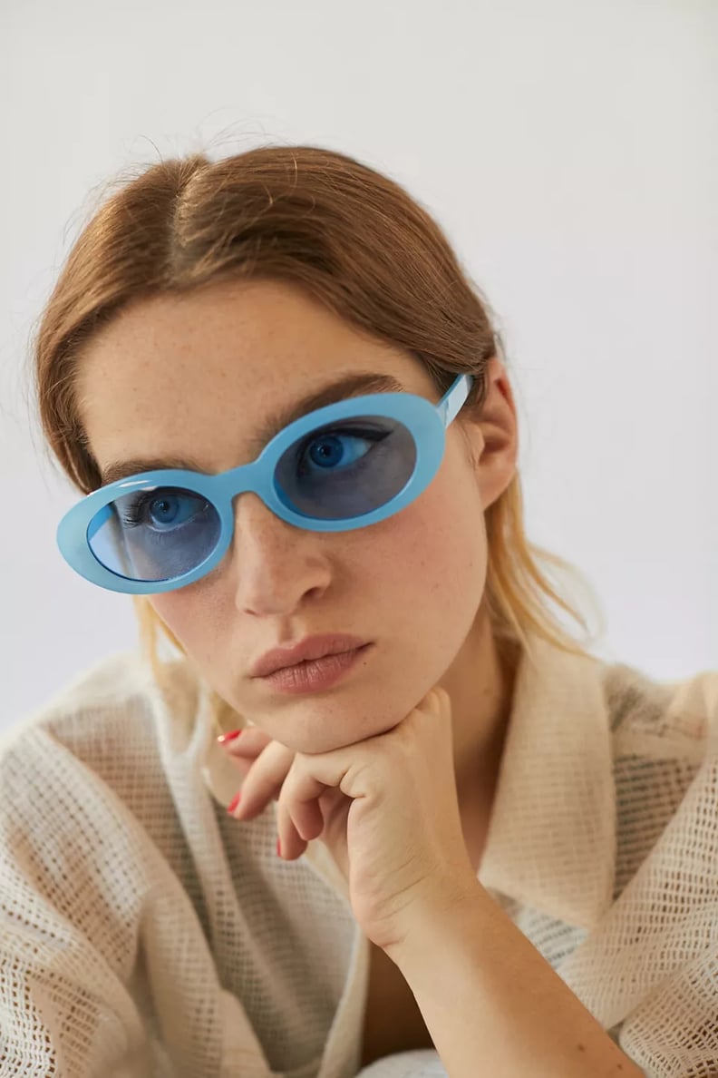 Monochromatic Y2K Sunglasses: Tabby Plastic Oval Sunglasses
