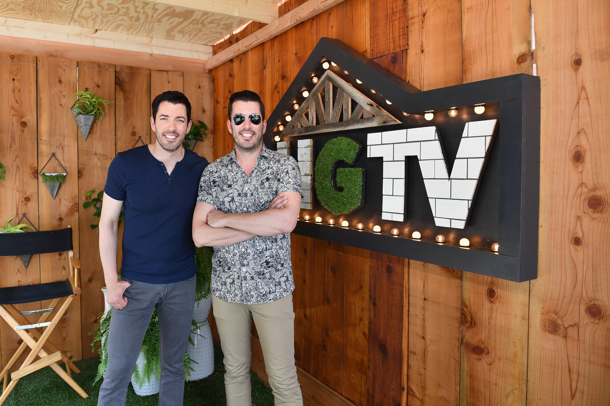 NASHVILLE, TN - JUNE 09:  The Property Brothers Drew Scott (L) and Jonathan Scott attend the HGTV Lodge at CMA Music Fest on June 9, 2018 in Nashville, Tennessee.  (Photo by Jason Davis/Getty Images for HGTV)