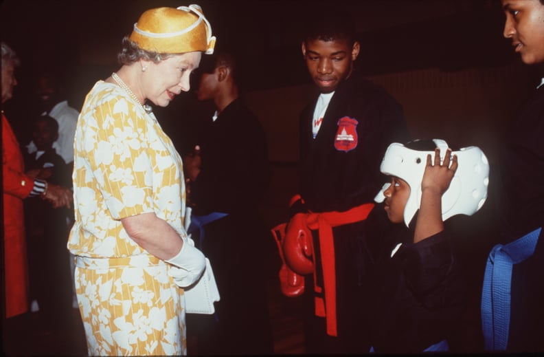 When This Boy Proudly Showed the Queen His Boxing Helmet