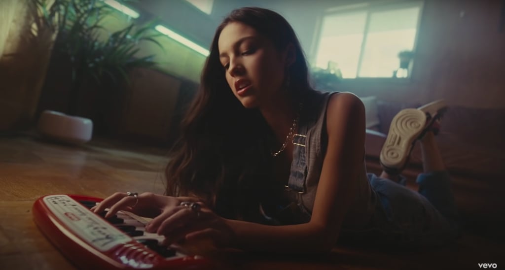 Olivia Rodrigo Brought Back Overalls For Her "Drivers License" Video