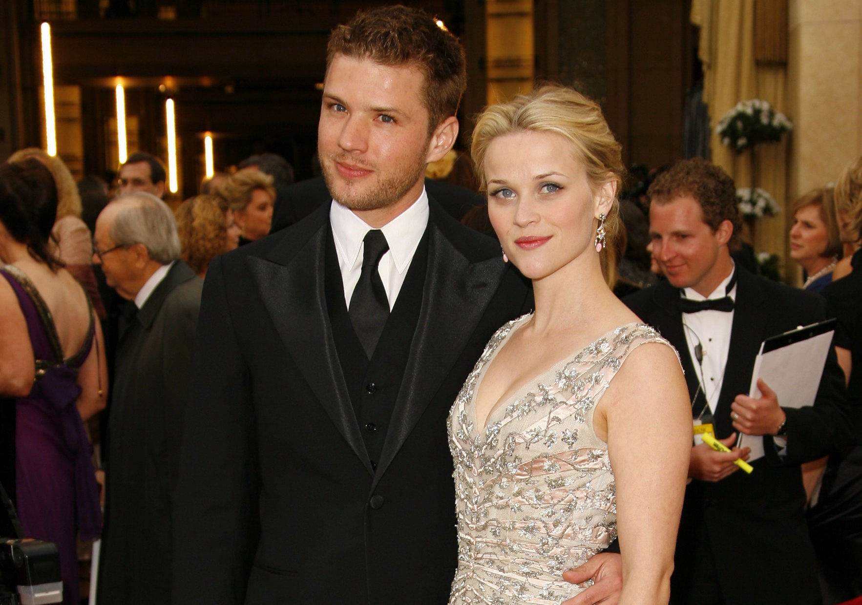 reese-witherspoon-and-ryan-phillippe-wedding-details-popsugar-celebrity