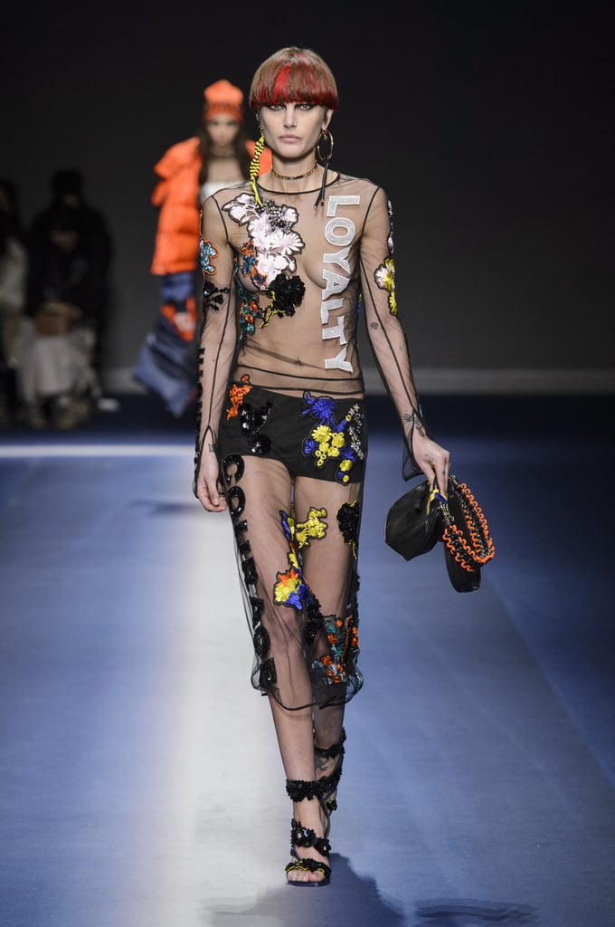 Versace Fall 2017 Runway