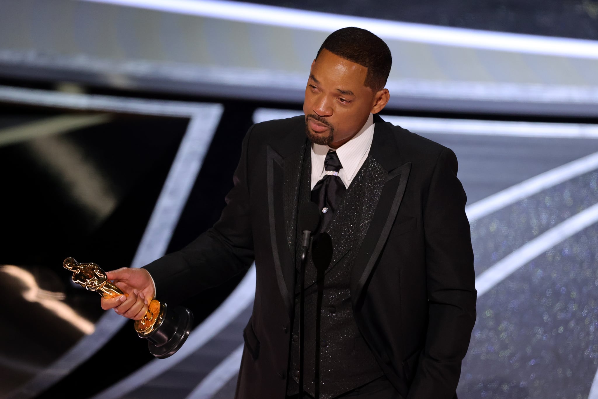HOLLYWOOD, CALIFORNIA - MARCH 27: Will Smith accepts the Actor in a Leading Role award for 'King Richard' onstage during the 94th Annual Academy Awards at Dolby Theatre on March 27, 2022 in Hollywood, California. (Photo by Neilson Barnard/Getty Images)