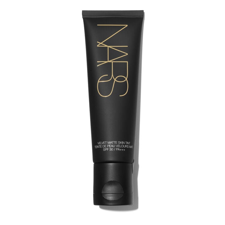 Nars Velvet Matte Skin Tint Foundation SPF30