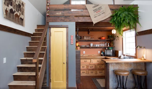 <a href="https://www.airbnb.com/rooms/898771"><b>16. The Rustic Modern Tiny House - Portland, Oregon</b></a>