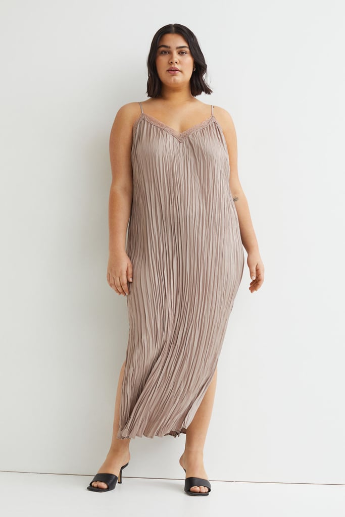 Effortless Elegance: H&M+ Lace-trimmed Slip Dress