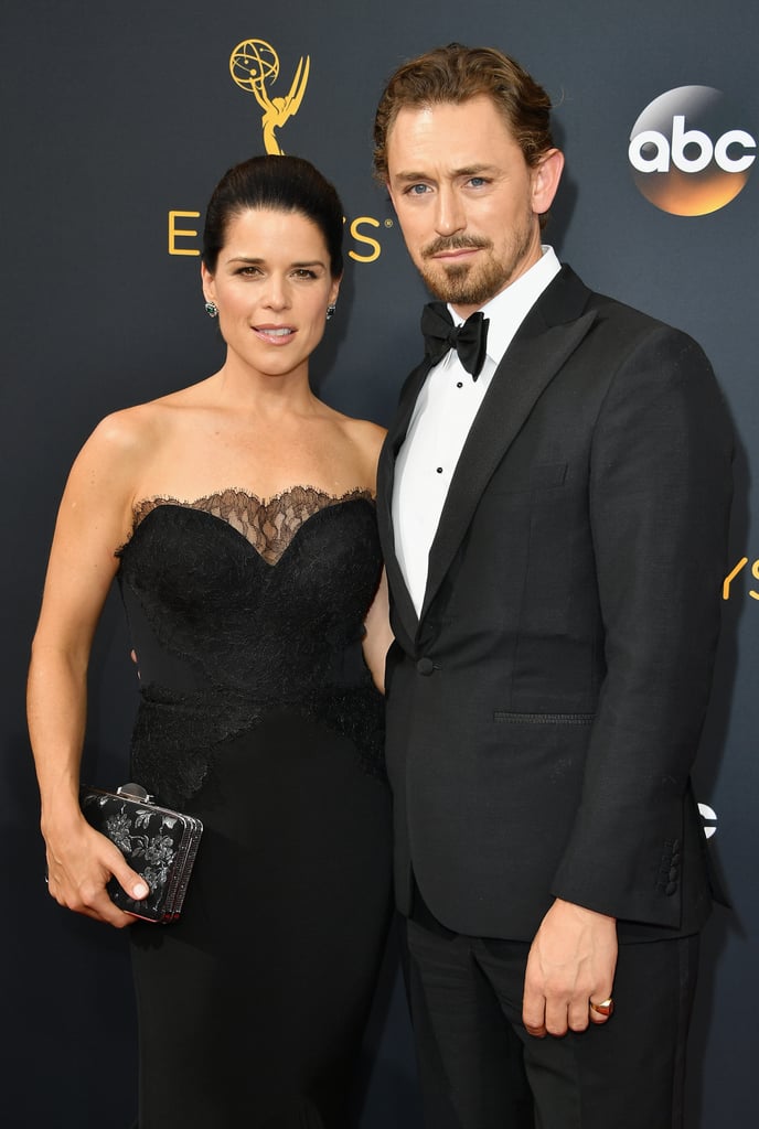 Neve Campbell at the 2016 Emmys