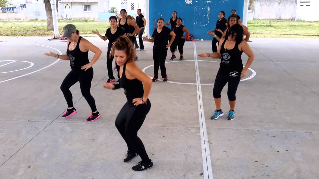 "Baila Esta Cumbia"