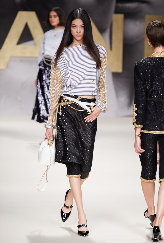 Chanel's SS22 Show Was a Throwback to the '90s Runway