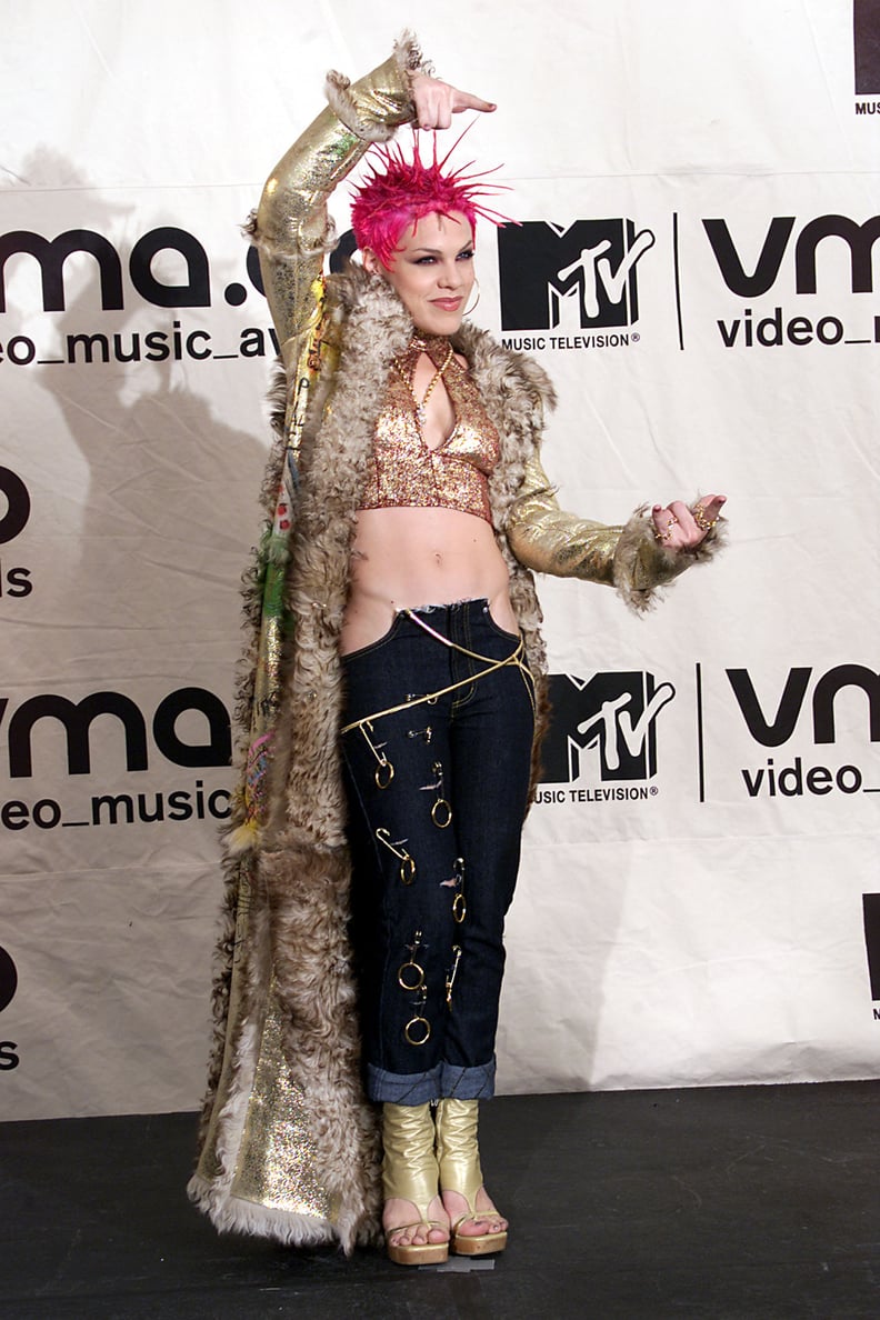 2000: Pink showed up wearing THIS amazing getup.