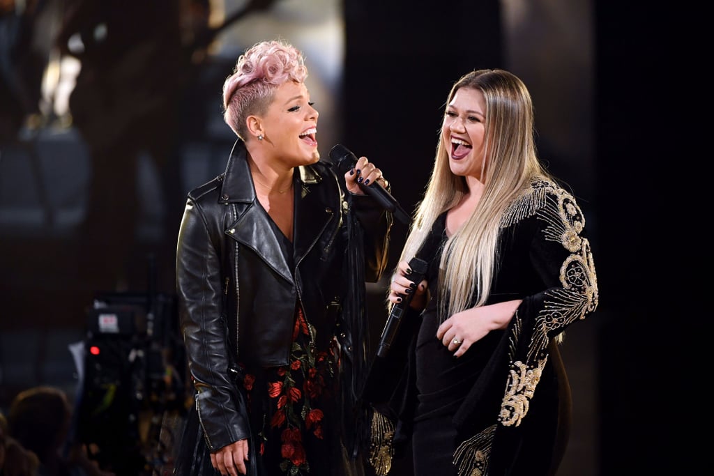 Best Tweets About the 2017 AMAs