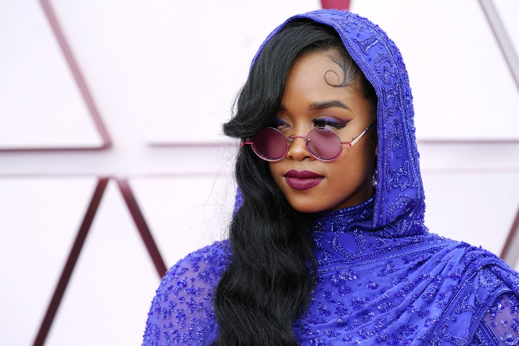 H.E.R.'s Purple Dundas Jumpsuit and Cape at the 2021 Oscars