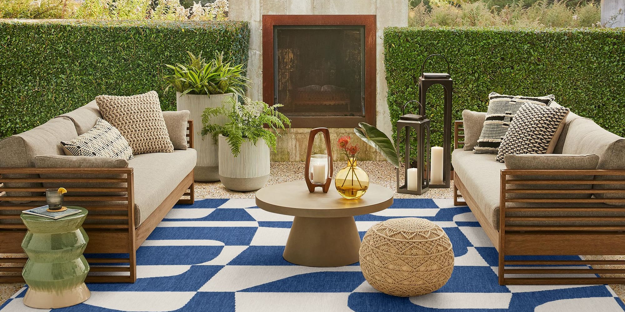 21 Best Outdoor Rugs to Buy Online, According to a Design Expert