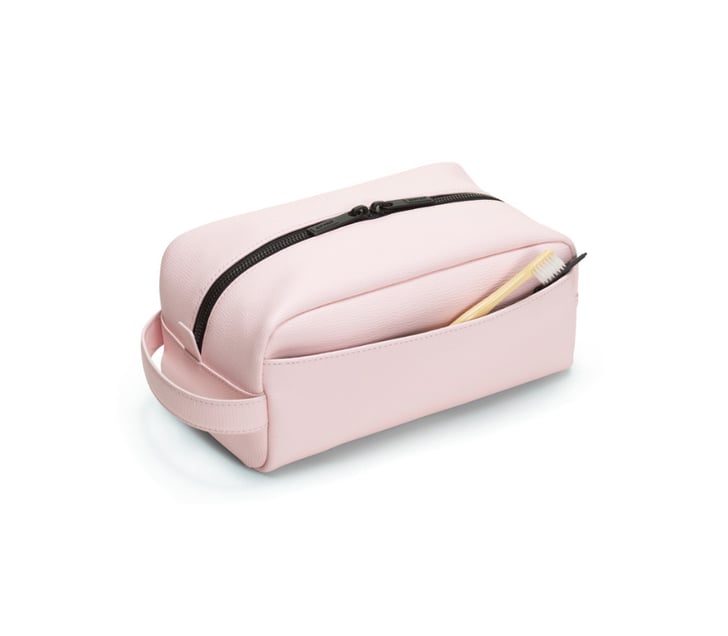 Away top dopp kit