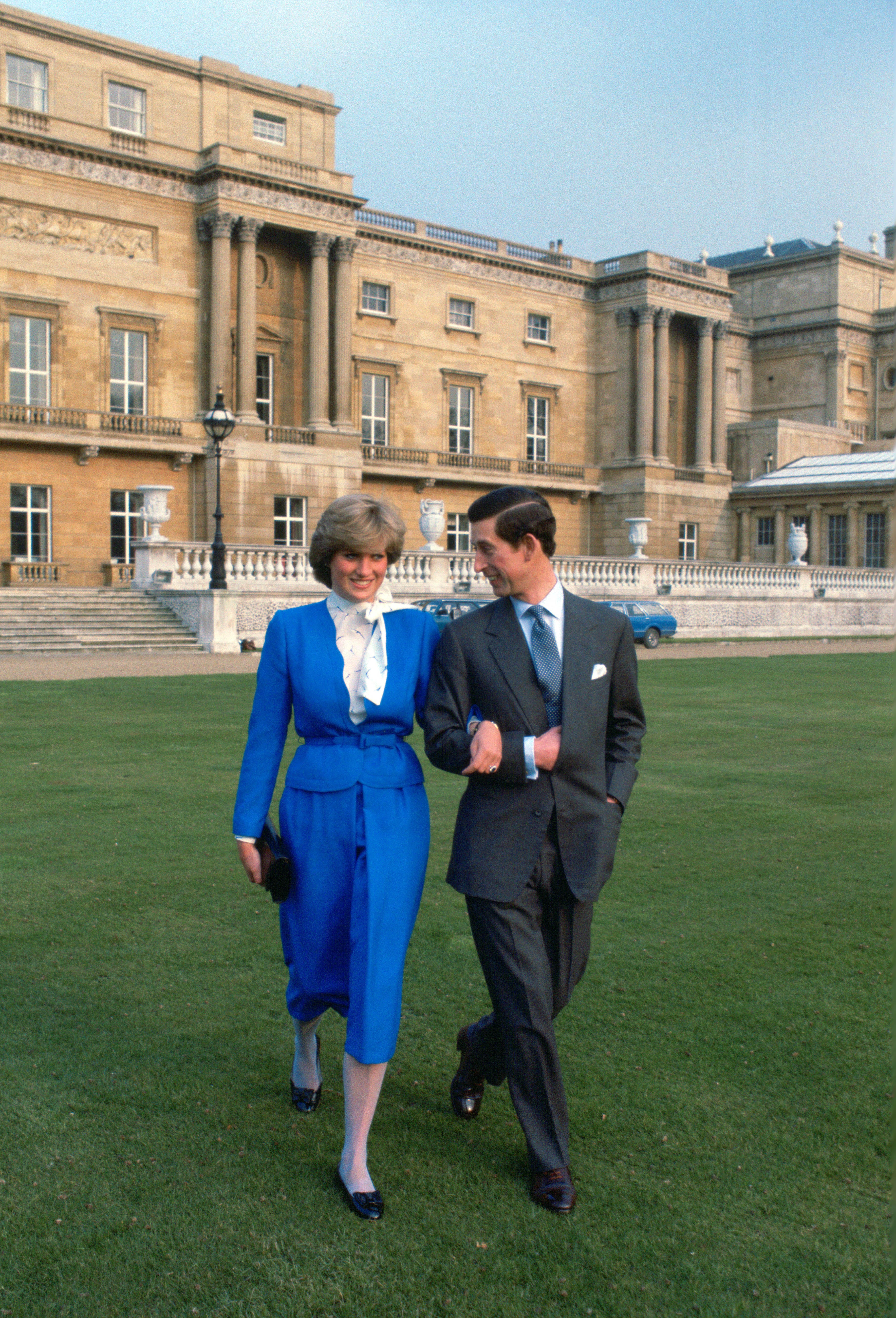 Princess Diana s Engagement Dress POPSUGAR Fashion