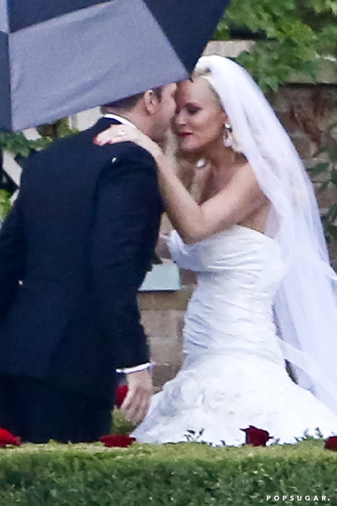 Jenny McCarthy and Donnie Wahlberg Wedding Pictures | POPSUGAR ...