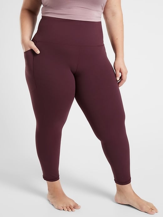 Athleta Salutation Stash Pocket II 7/8 Tight