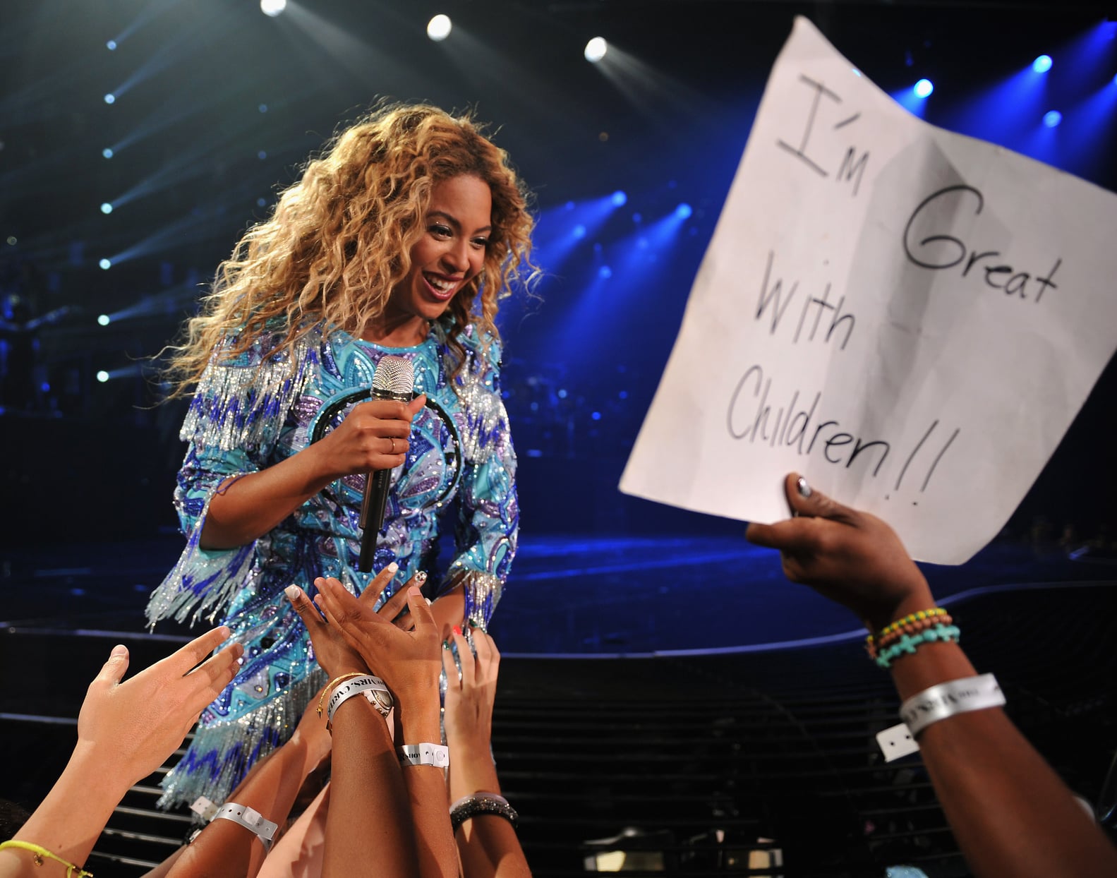 Beyonce Pictures and GIFs | PS Celebrity