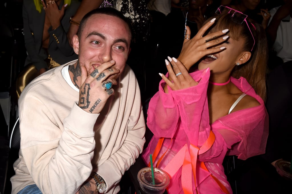 Ariana Grande Covering Her Face at the 2016 MTV VMAs
