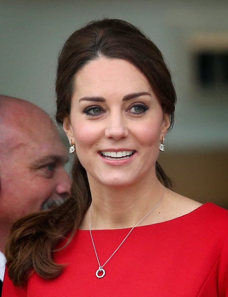Pregnant Kate Middleton in Norwich in Nov. 2014 | Photos