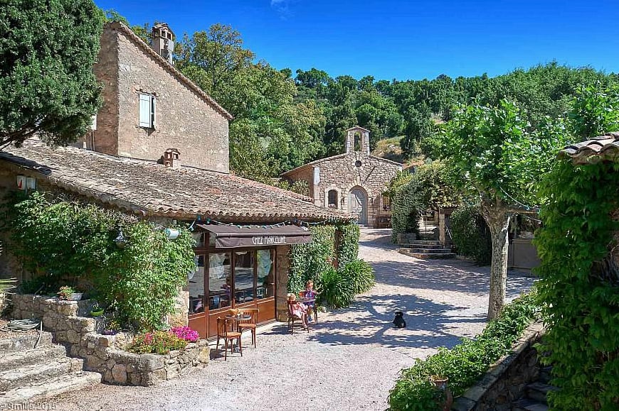 The buyer will be able to spend evenings at the estate's own bar and restaurant.