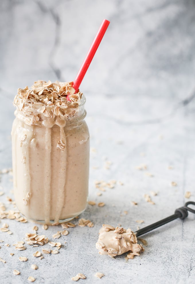 Peanut Butter Oatmeal Breakfast Smoothie