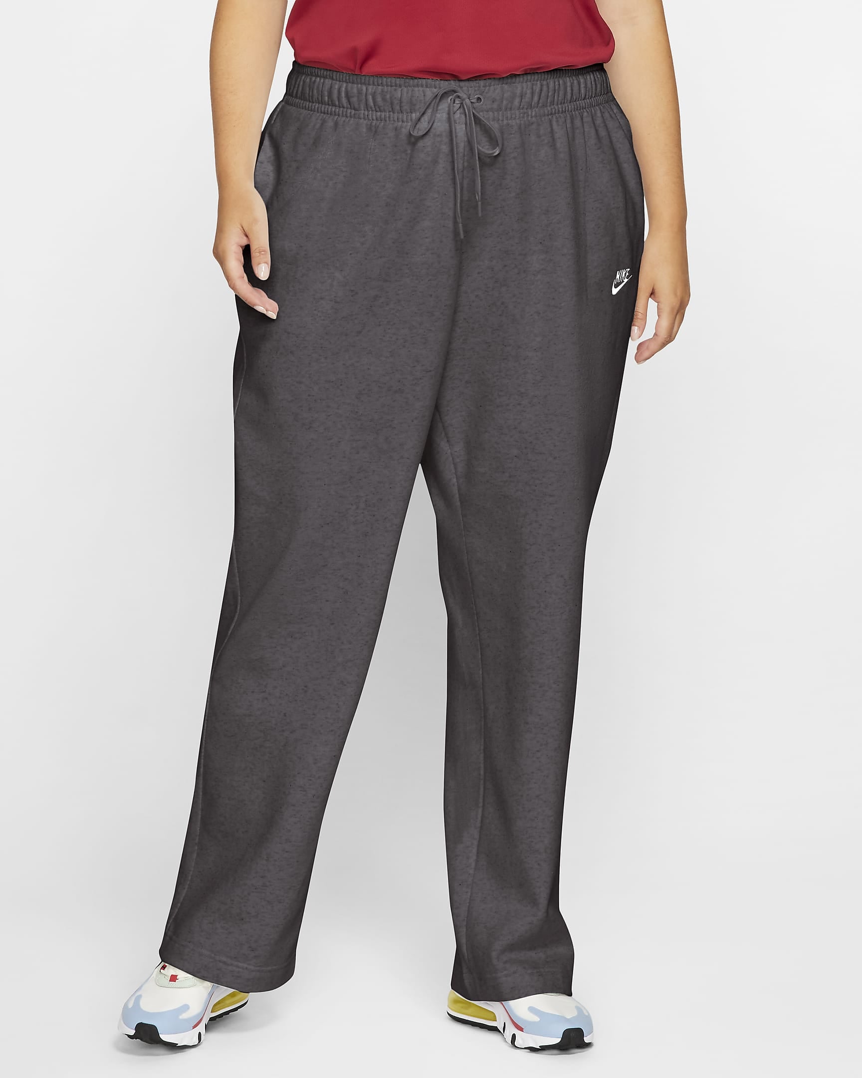 What to wear best sale with dark gray sweatpants