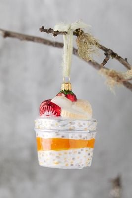 overnight oats ornament from Anthropologie