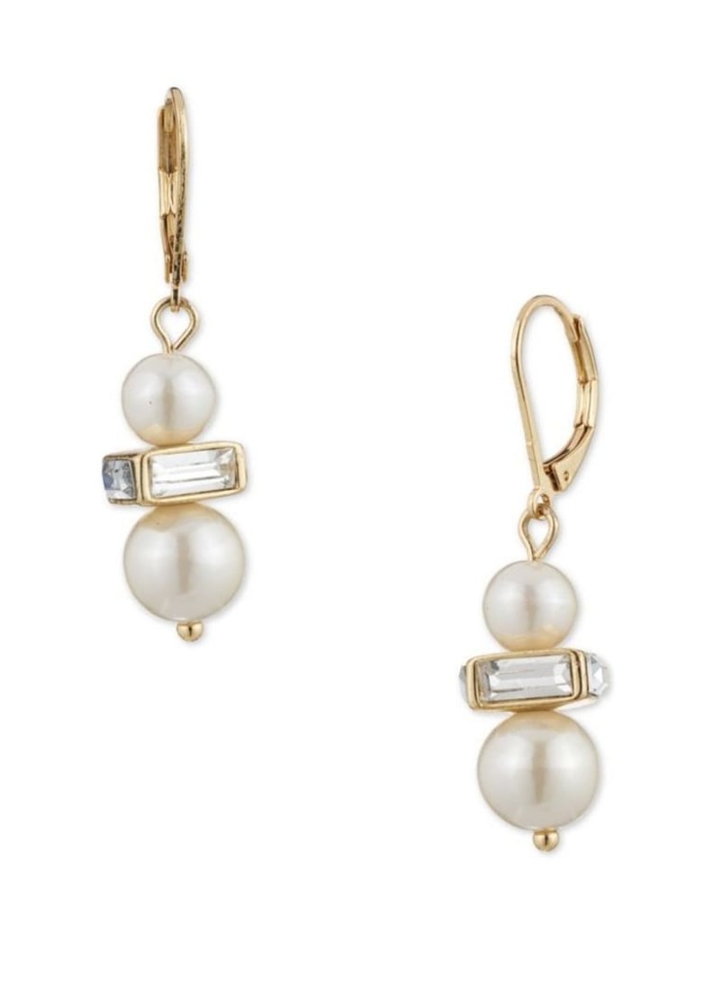 Kate Middleton Wearing Pearl Earrings | POPSUGAR Fashion